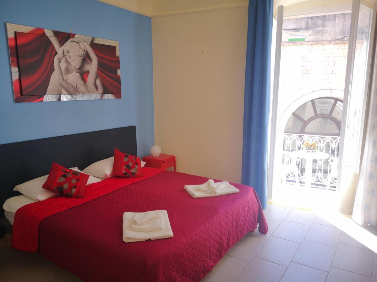 Il Da Vinci Casa Vacanze Giovinazzo Bagian luar foto